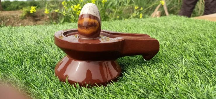 Narmadeshwar Shivling Damru Shape Jaldhari